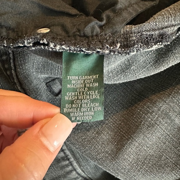 Ralph Lauren Jeans Classic Straight Women’s Size 16
Gray distressed Jeans - Picture 7 of 13